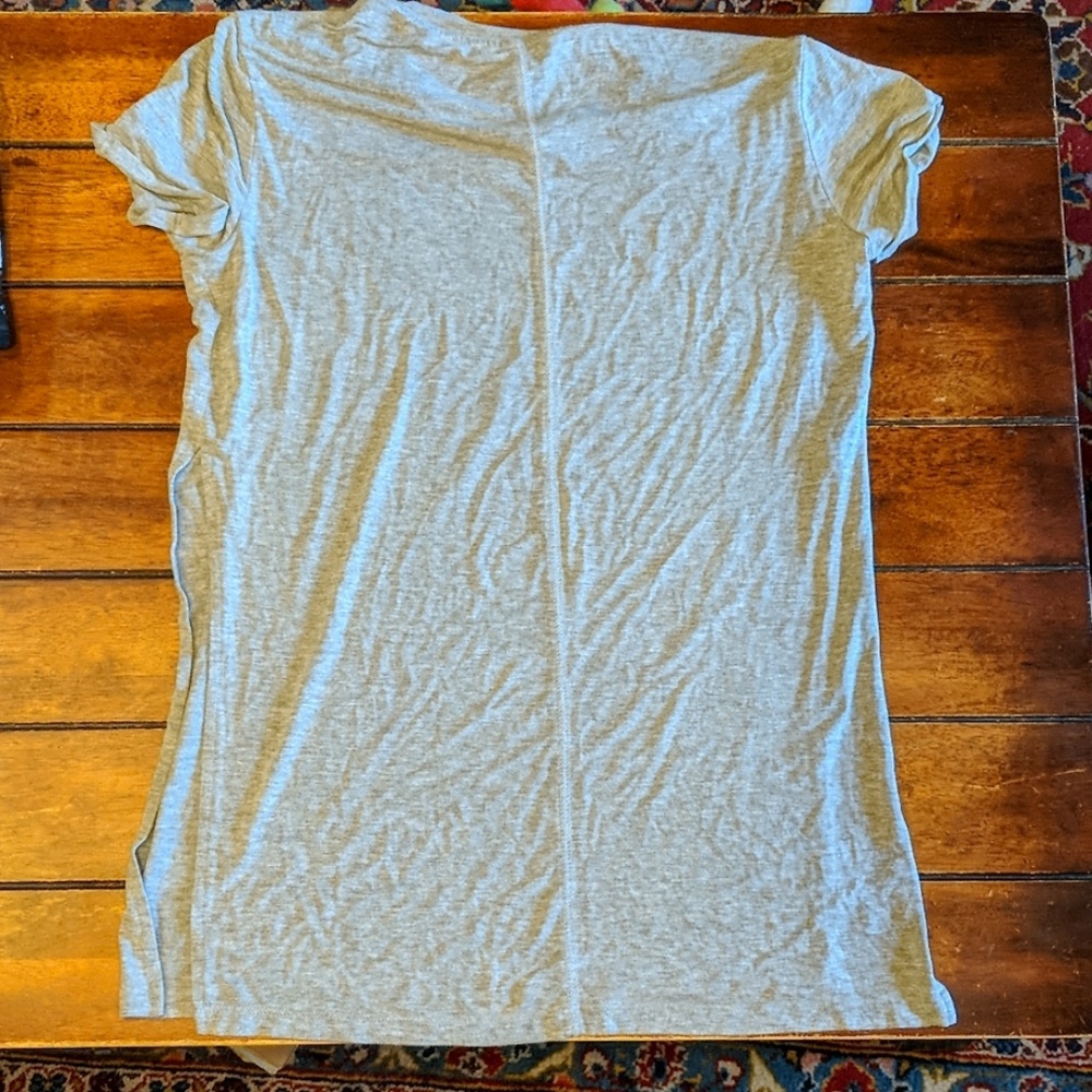 Gray t-shirt with slit